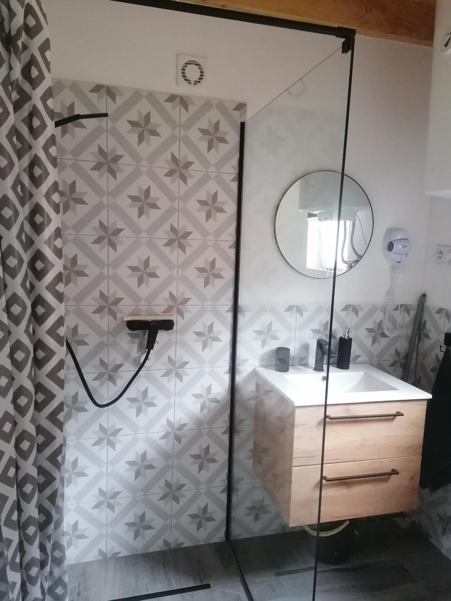 Lisi Zakatek Villa Czarna  Luaran gambar